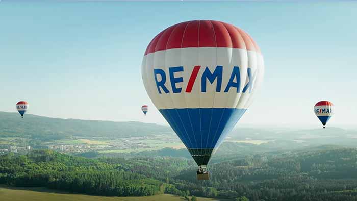 RE/MAX